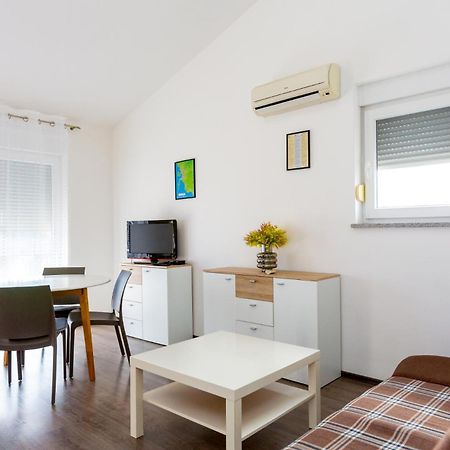 Loren - Mali - Second Floor Медулин Экстерьер фото
