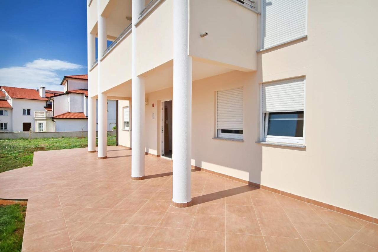 Loren - Mali - Second Floor Медулин Экстерьер фото